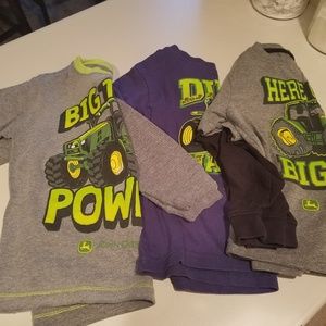 Boys 4/4t John Deere lot